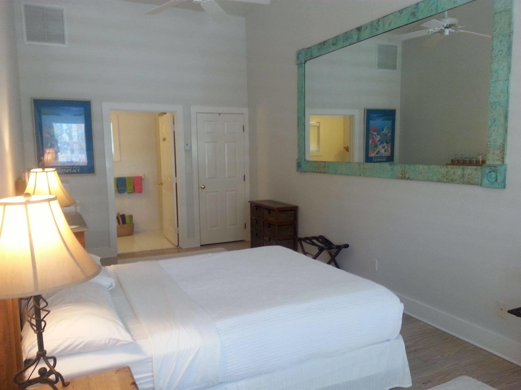 Casa 325 Guesthouse Ки-Уэст Экстерьер фото